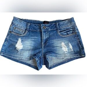 2b Bebe denim shorts, Size 28 EUC, distressed look